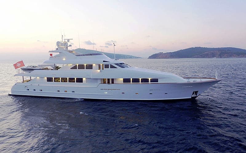 Motor Yacht Mary