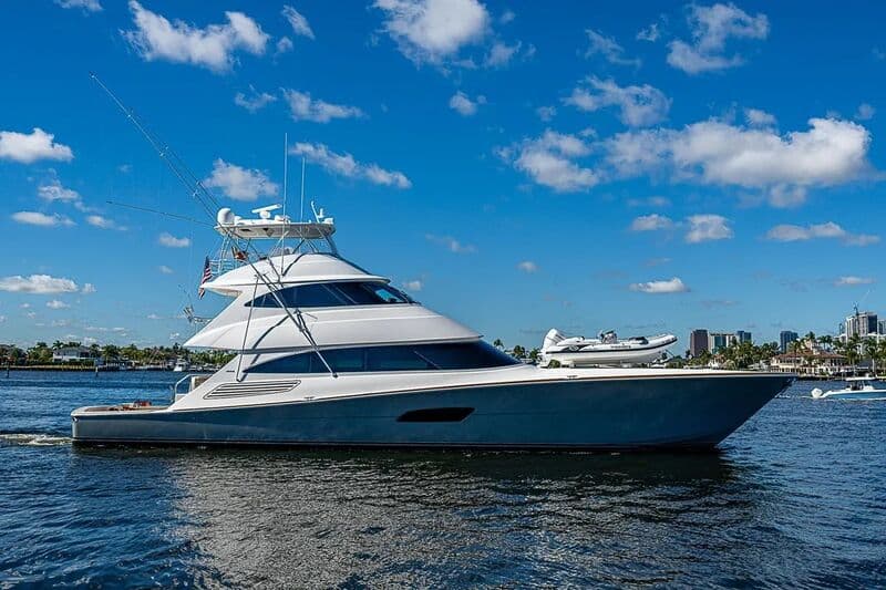 Motor Yacht Maverick