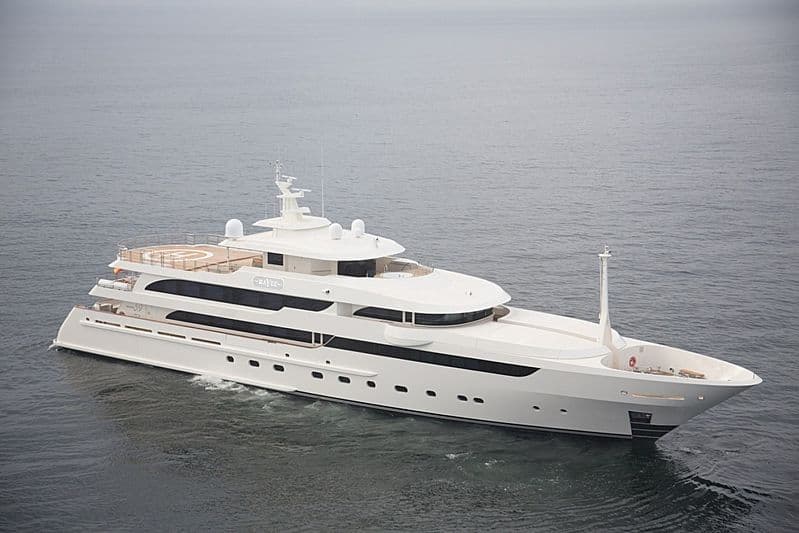 Motor Yacht Maybe