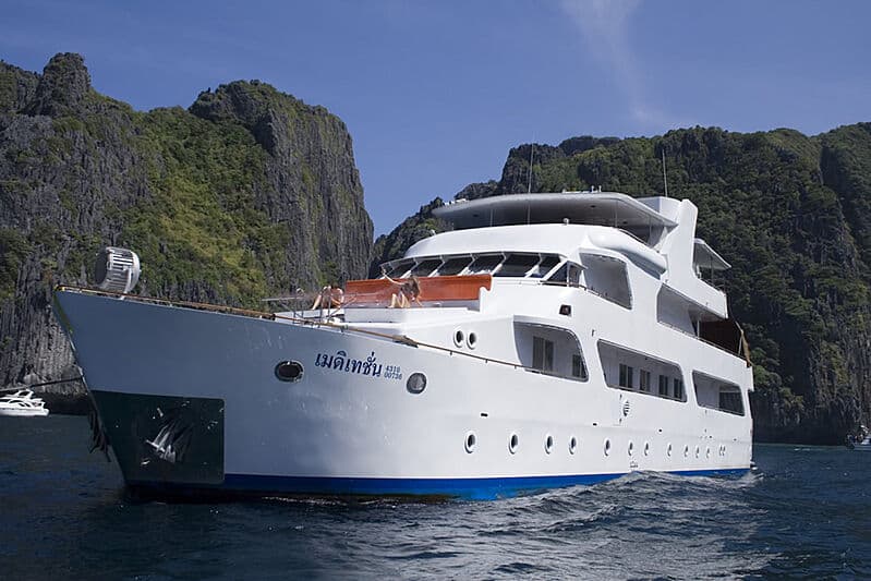 Motor Yacht Meditation