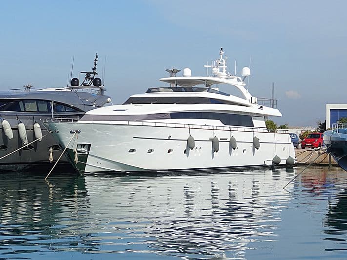 Motor Yacht Medora