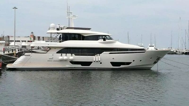 Motor Yacht Meridiana