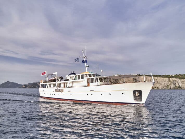 Motor Yacht Midnight Sun