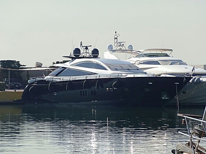 Motor Yacht Mima