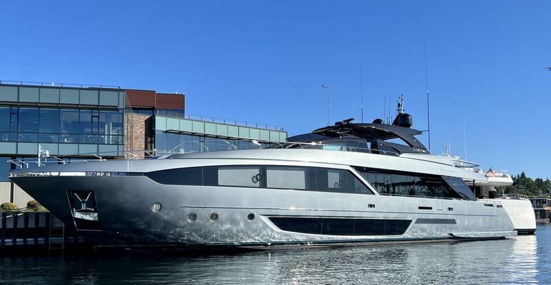 Motor Yacht Mira Two