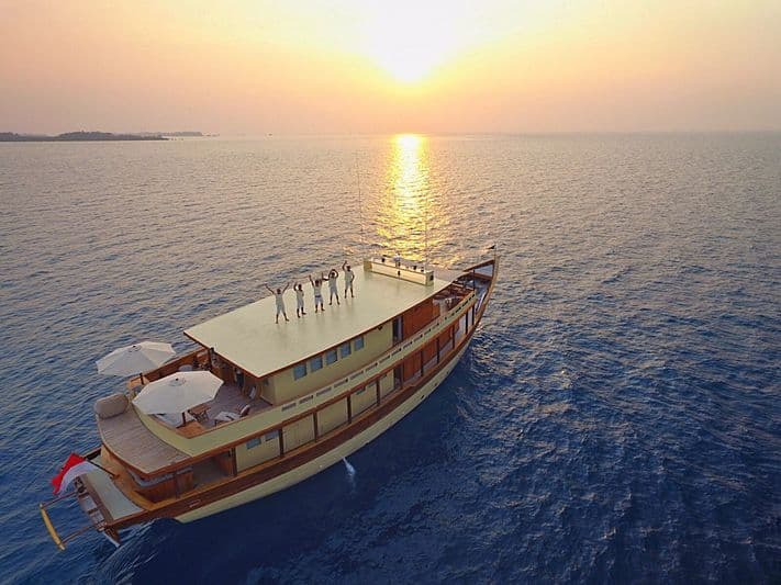 Motor Yacht Mischief