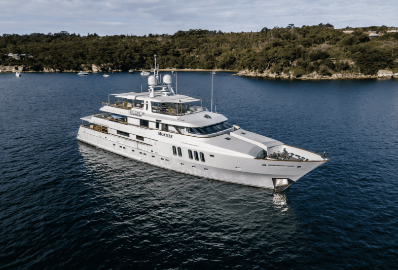 Motor Yacht Moatize