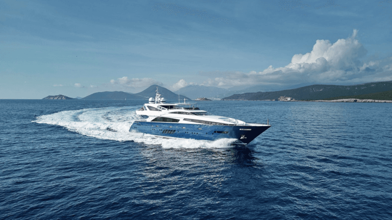 Motor Yacht Mone