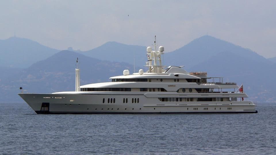 Motor Yacht Montkaj