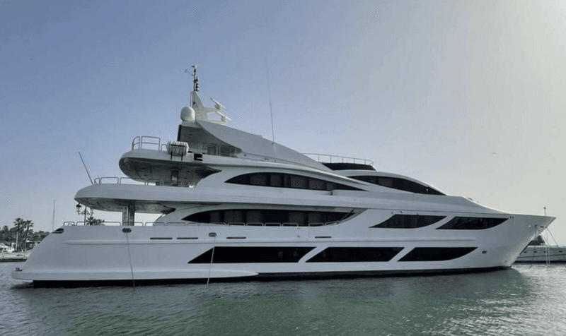 Motor Yacht Moza