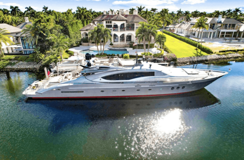 Motor Yacht My Izumi