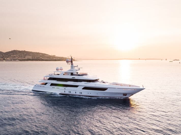 Motor Yacht My Legacy