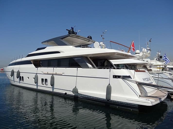 Motor Yacht Mycenae