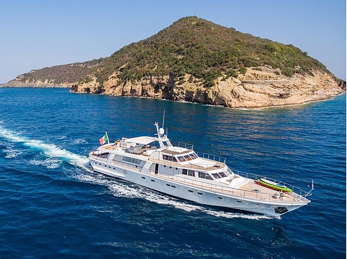 Motor Yacht Nafisa