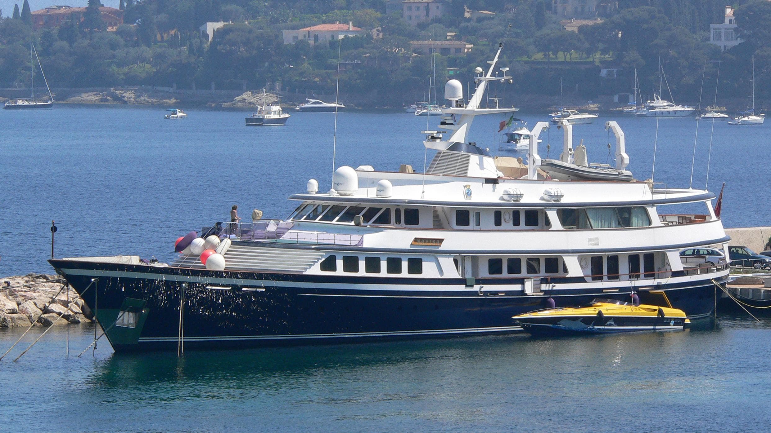 Motor Yacht Nafisa