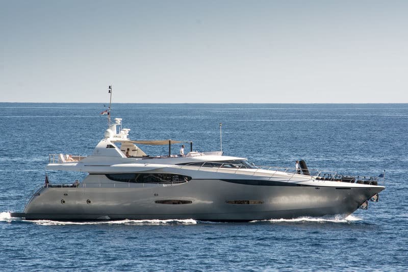 Motor Yacht New Vogue