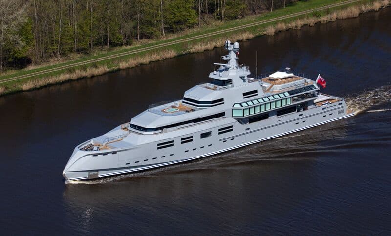 Motor Yacht Norn