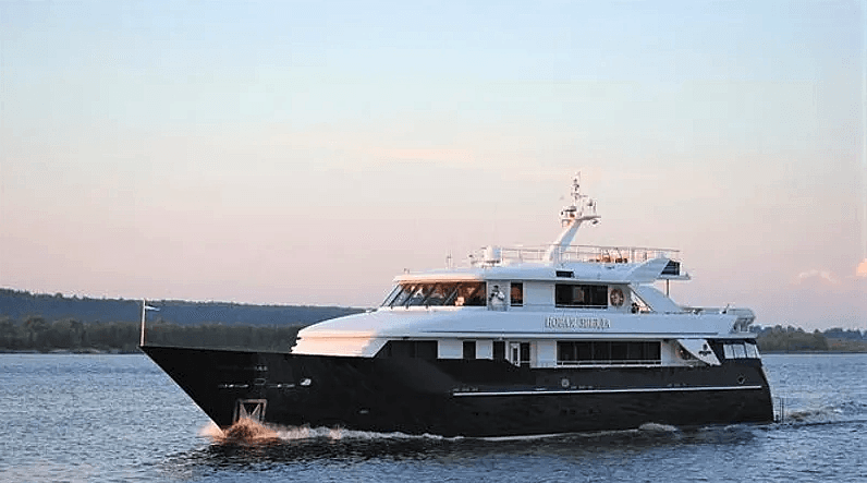 Motor Yacht Novaya Zvezda