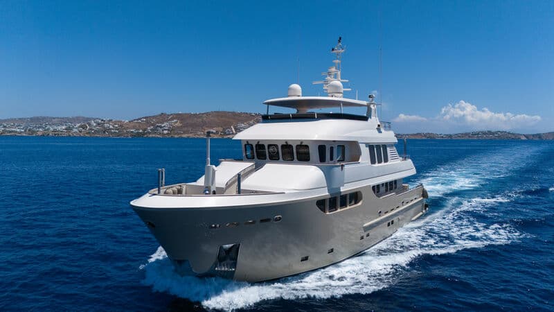 Motor Yacht O