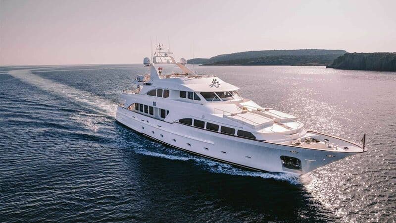 Motor Yacht Oak