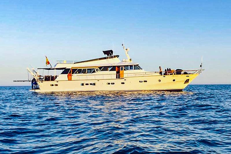 Motor Yacht Ocean Falcon