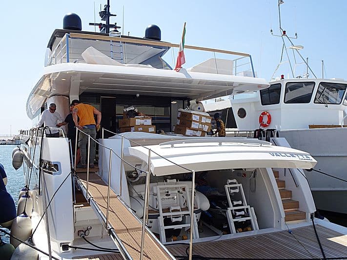 Motor Yacht Octopussy 7