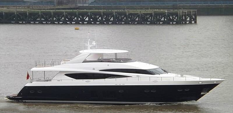 Motor Yacht Off the Charts