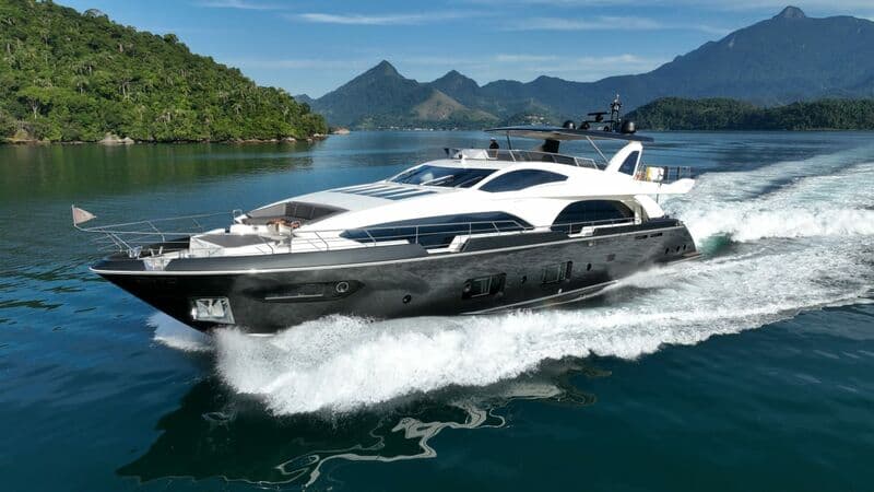 Motor Yacht Okto