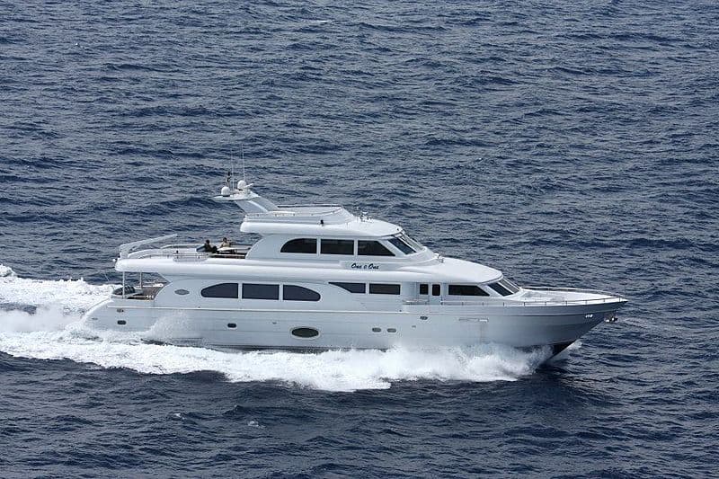 Motor Yacht One O One