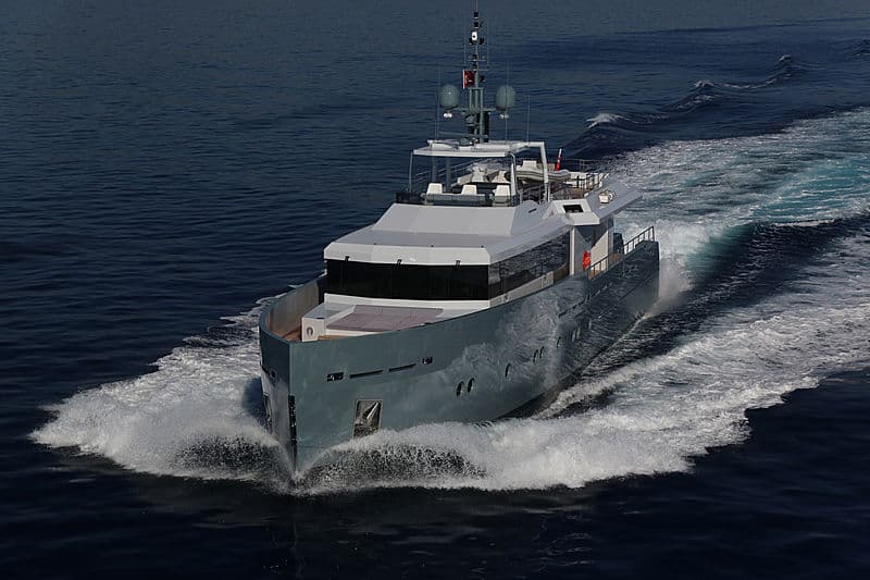 Motor Yacht Only Now