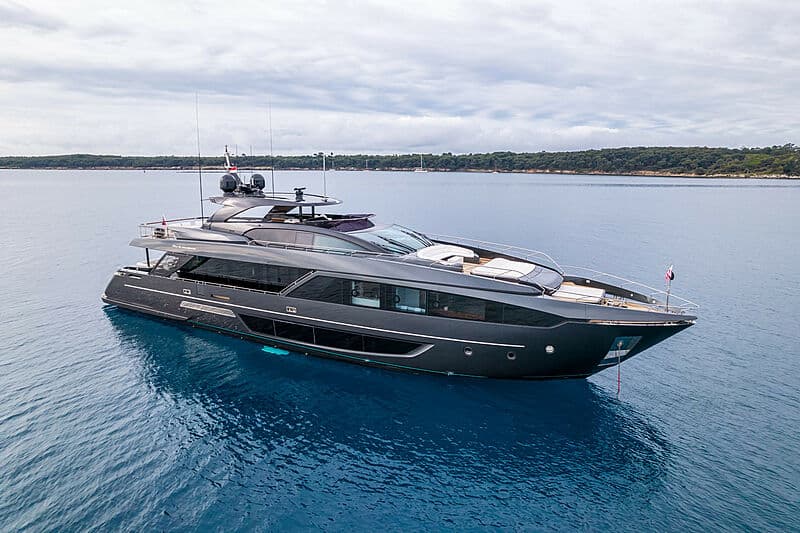Motor Yacht Onyx