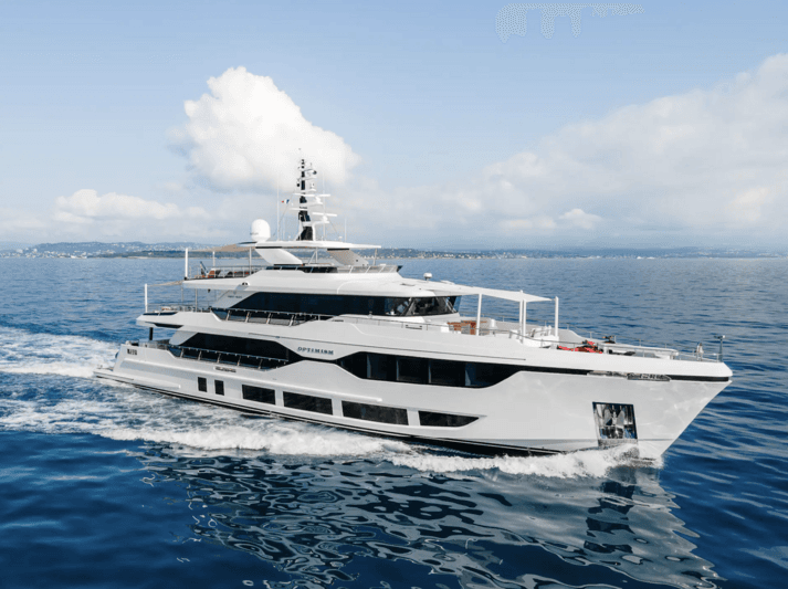 Motor Yacht Optimism