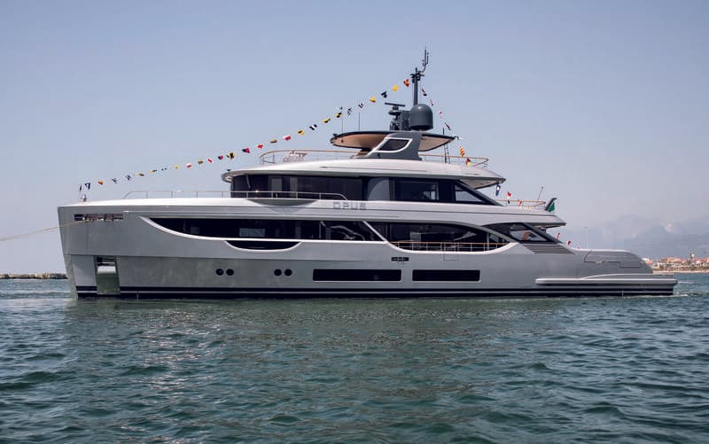 Motor Yacht Opus