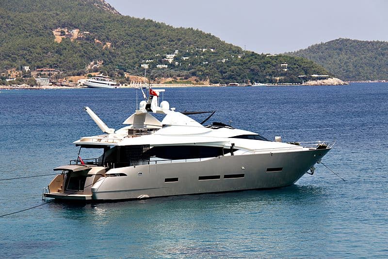 Motor Yacht Ozone