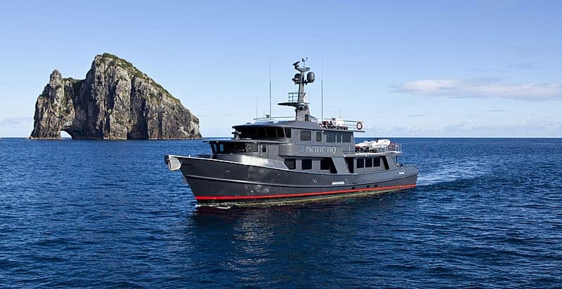 Motor Yacht Pacific HQ