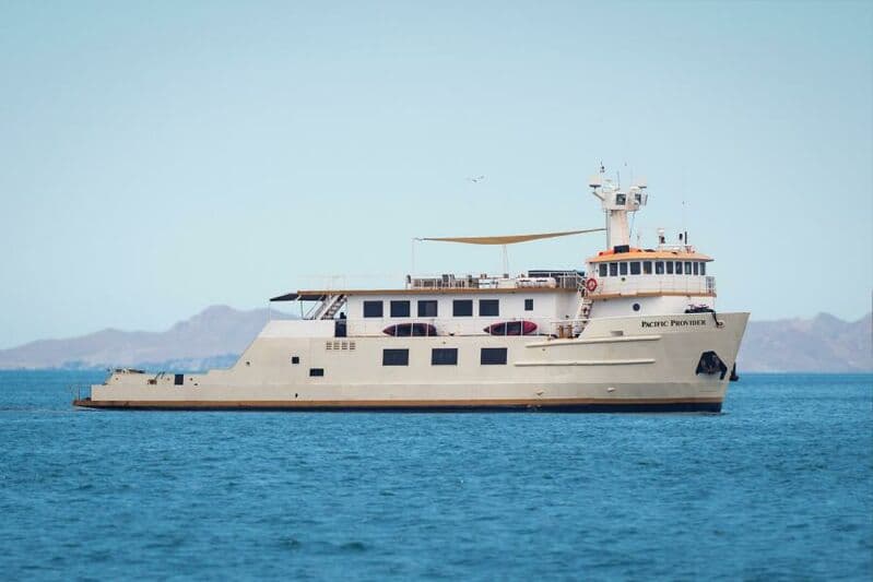 Motor Yacht Pacific Provider