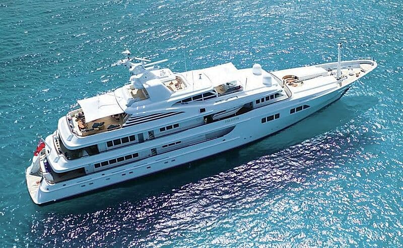 Motor Yacht Paraffin
