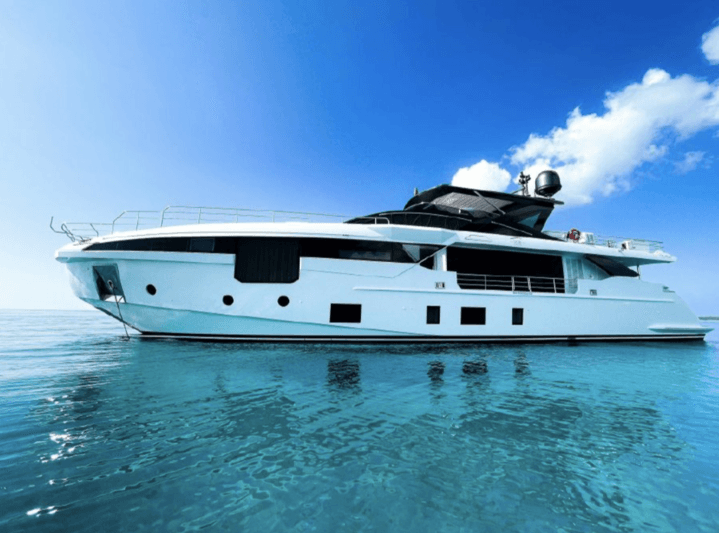 Motor Yacht Penja