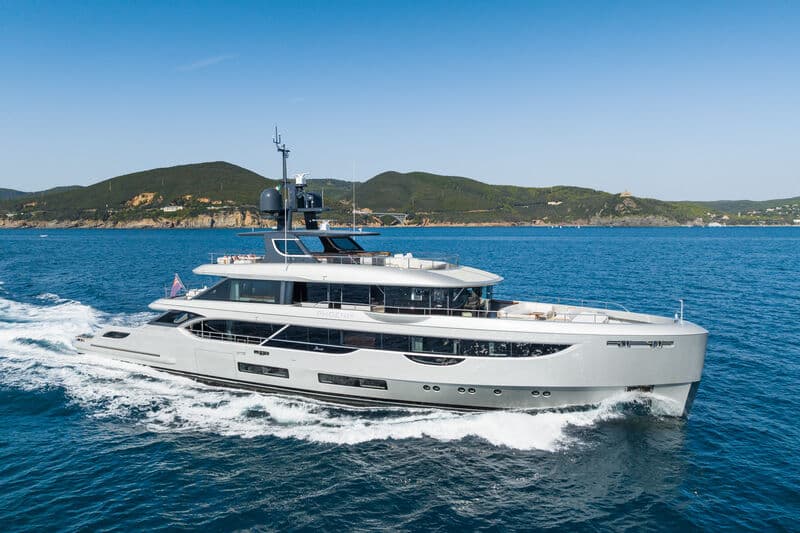Motor Yacht Phoenix