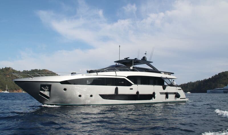 Motor Yacht Poiesis
