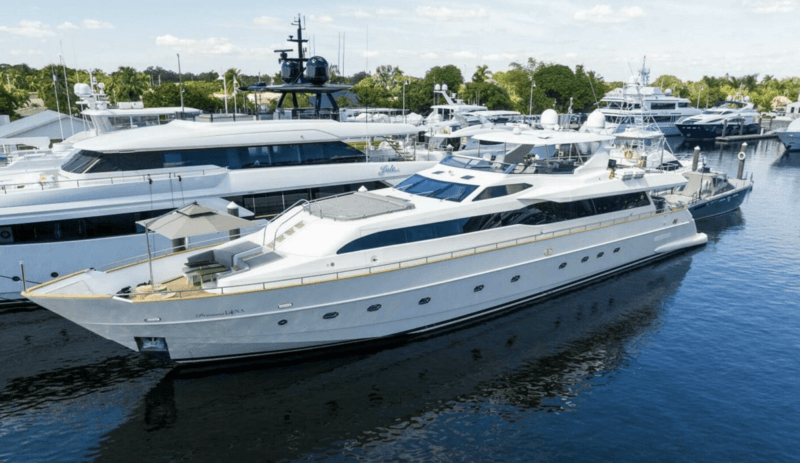 Motor Yacht Princess Lona
