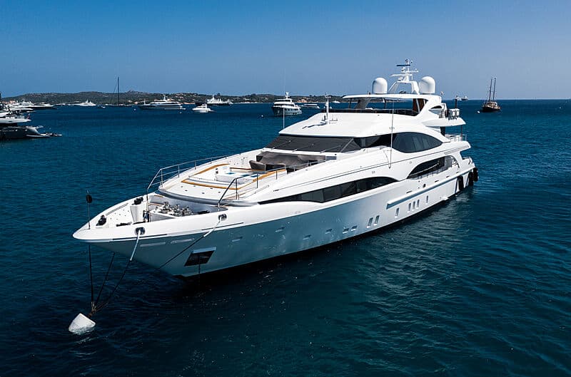 Motor Yacht Q95