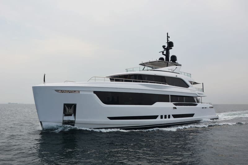 Motor Yacht Reverie