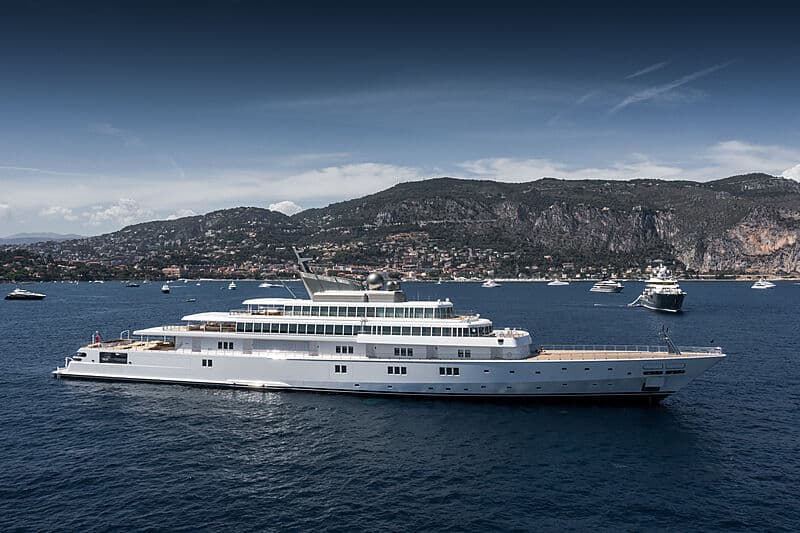 Motor Yacht Rising Sun