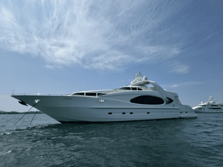 Motor Yacht Romantica