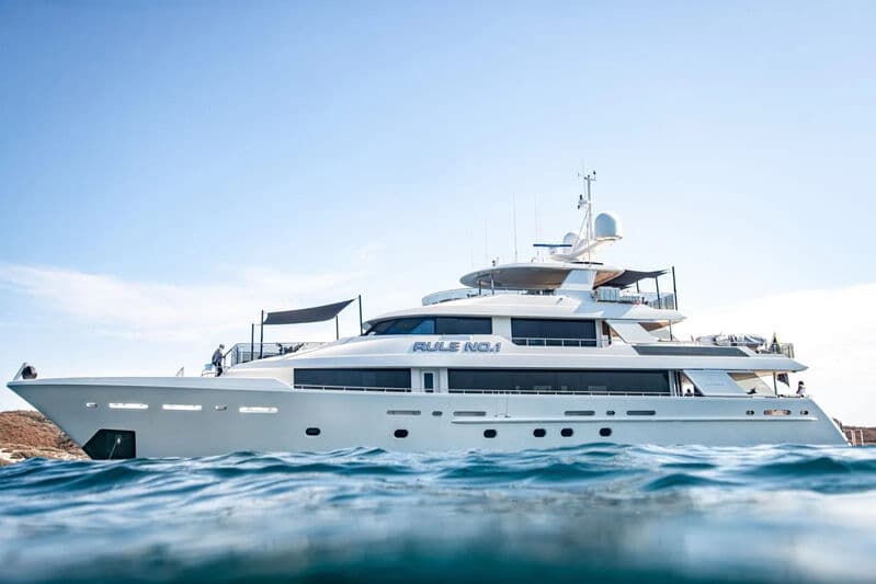 Motor Yacht Rule No.1