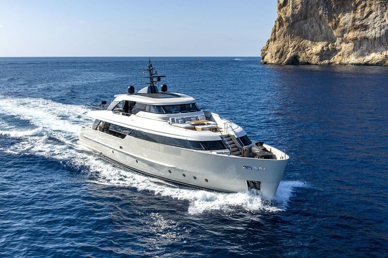 Motor Yacht Sahasa