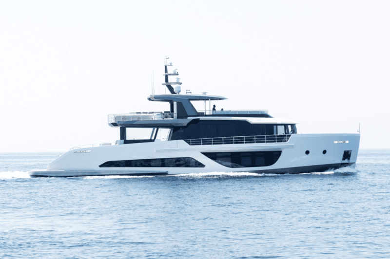 Motor Yacht Saint V