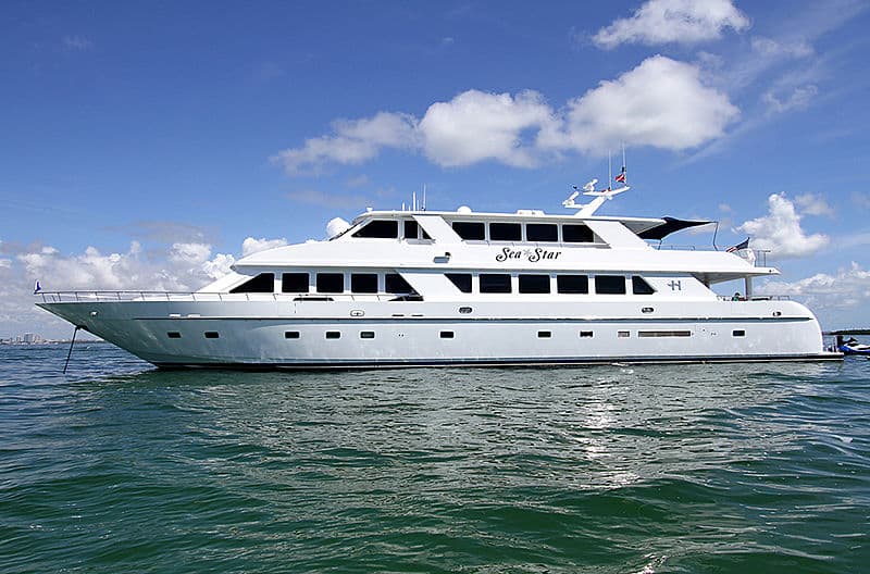 Motor Yacht Seas the Day