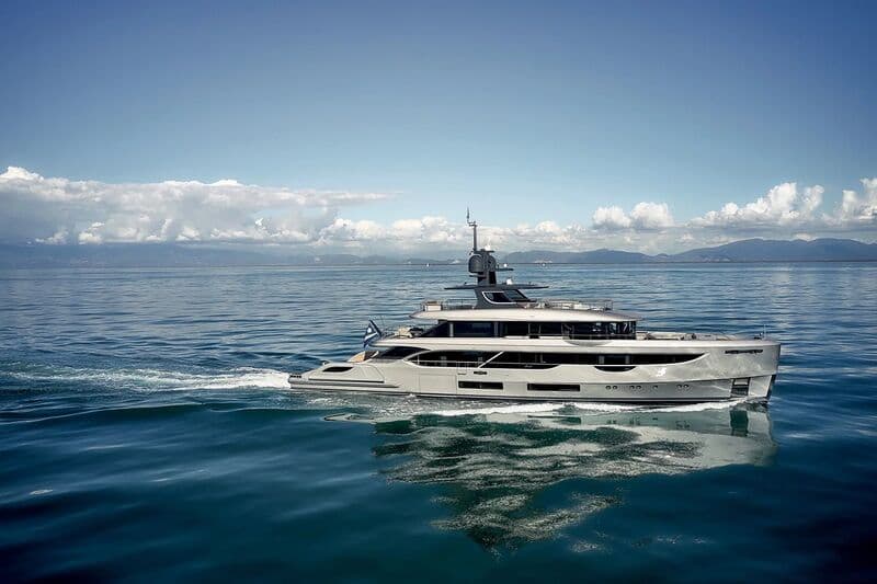 Motor Yacht Seascape